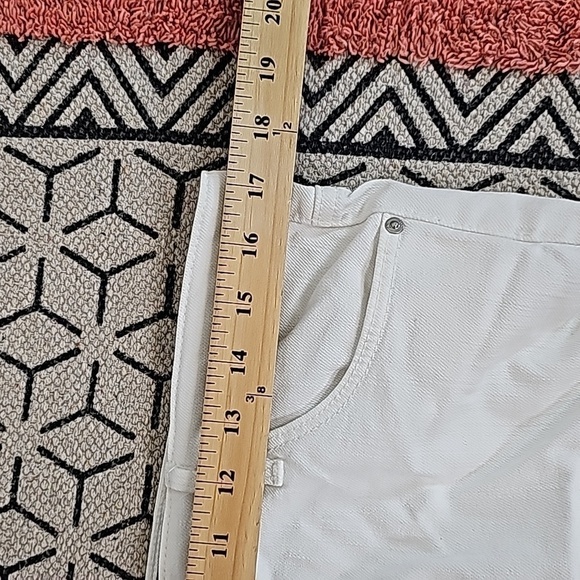 AG ADRIANO GOLDSCHMIED The STLIT CIGARETTE LEG WHITE JEANS, SZ 32 - Picture 9 of 12